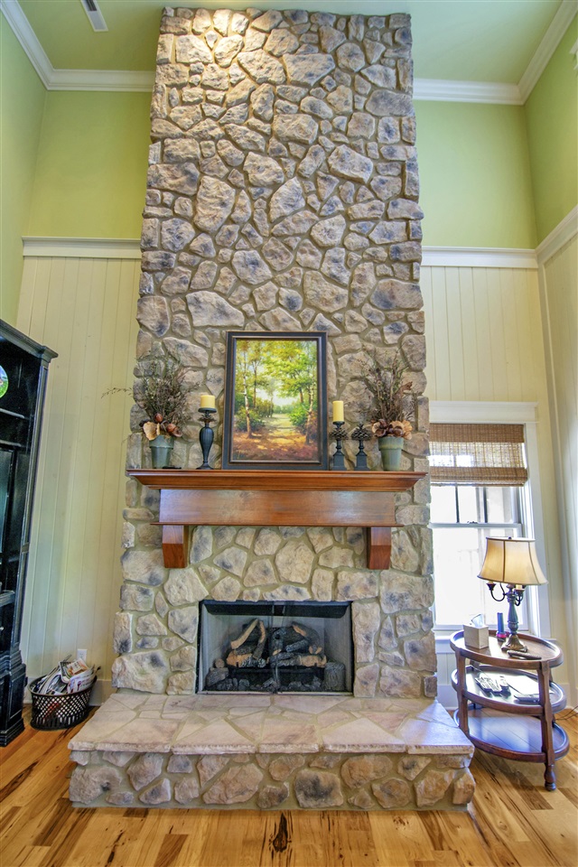 Austin, Kentucky 42123, United States, 6 Bedrooms Bedrooms, ,5 BathroomsBathrooms,Residential,Active,222999