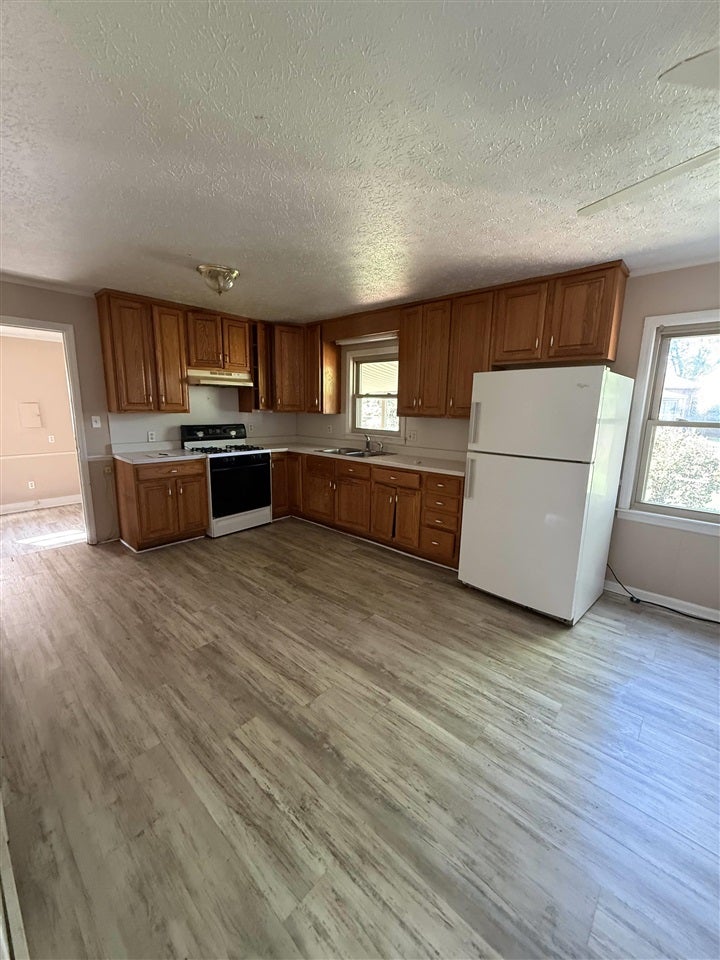 116 Meadowbrook Circle