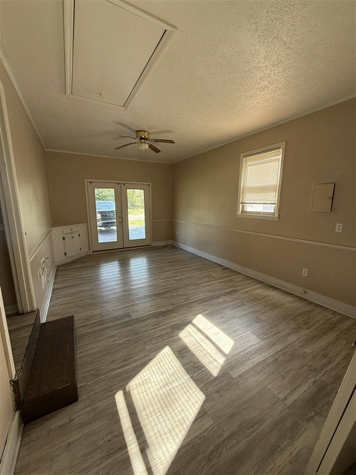 116 Meadowbrook Circle