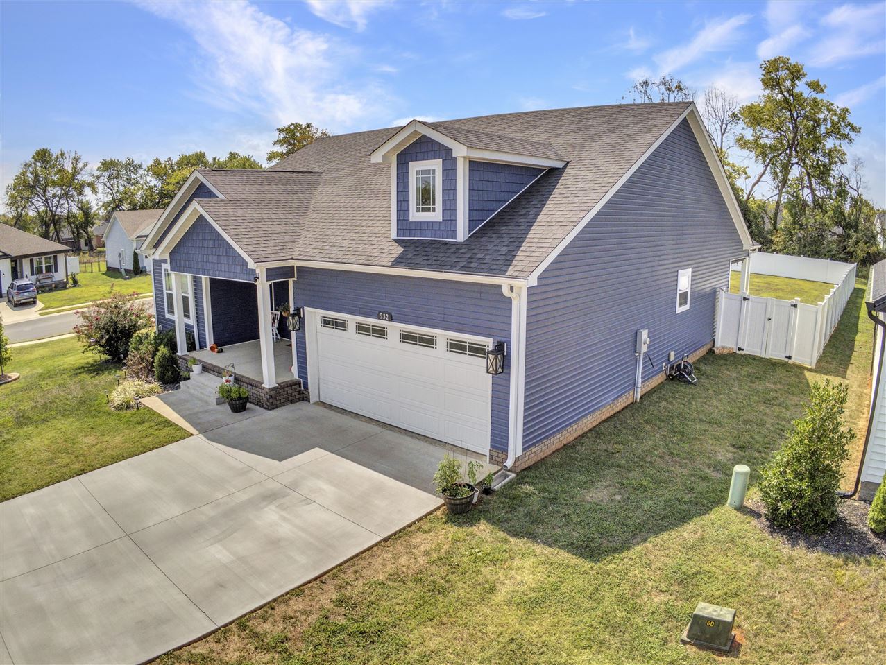 Bowling Green, Kentucky 42101, United States, 4 Bedrooms Bedrooms, ,2 BathroomsBathrooms,Residential,Active,210517