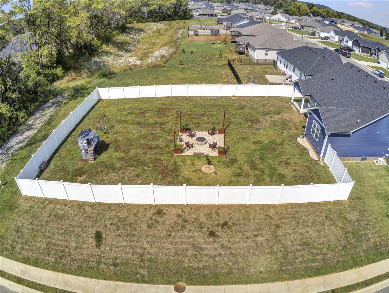 Bowling Green, Kentucky 42101, United States, 4 Bedrooms Bedrooms, ,2 BathroomsBathrooms,Residential,Active,210517