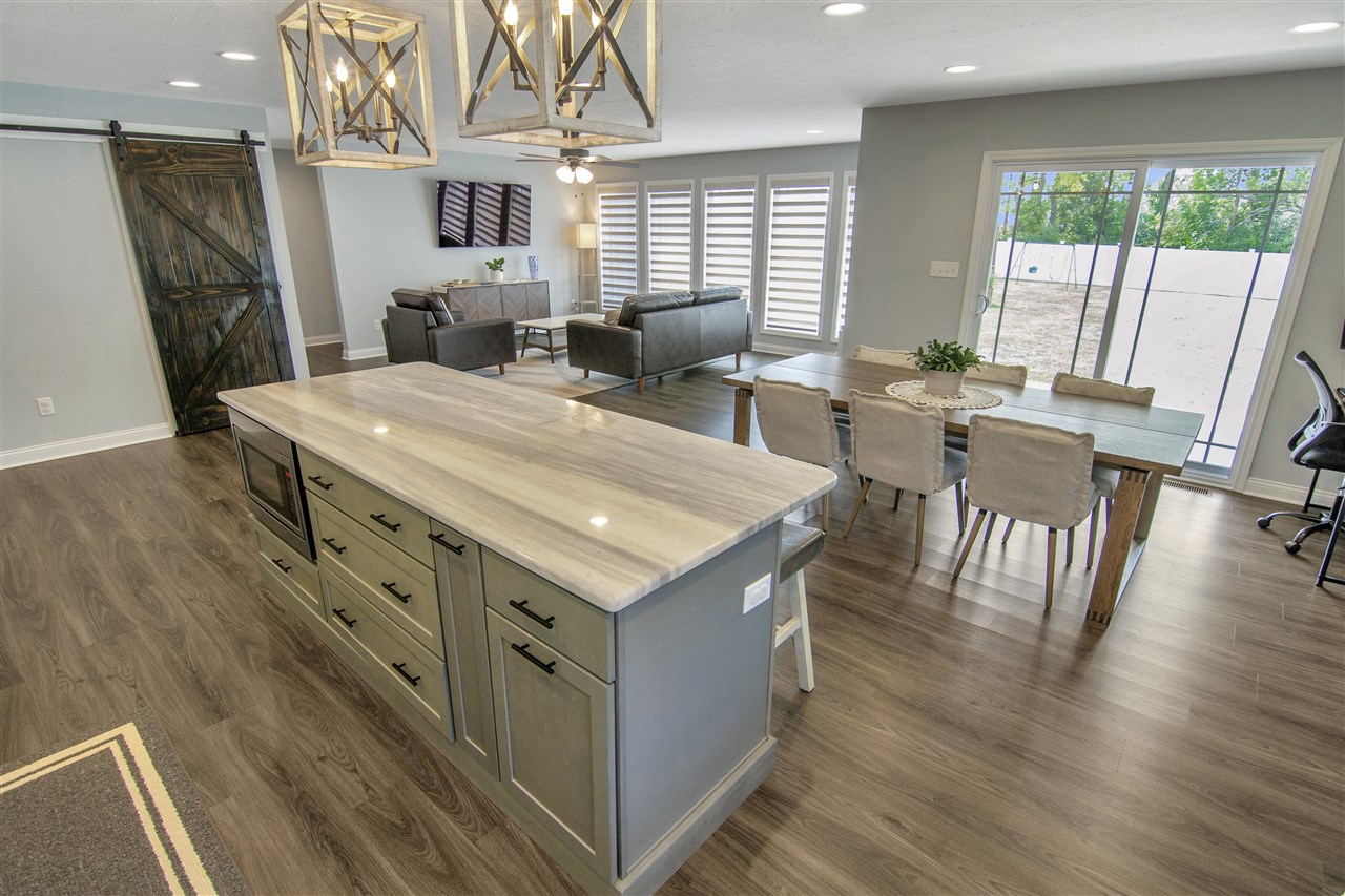 Bowling Green, Kentucky 42101, United States, 4 Bedrooms Bedrooms, ,2 BathroomsBathrooms,Residential,Active,210517