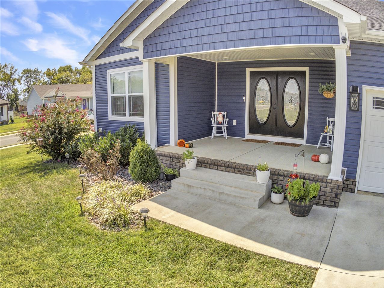 Bowling Green, Kentucky 42101, United States, 4 Bedrooms Bedrooms, ,2 BathroomsBathrooms,Residential,Active,210517