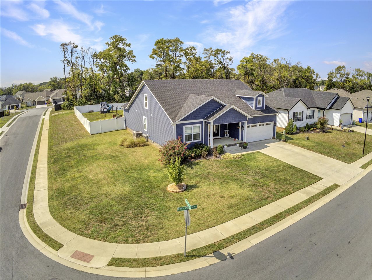 Bowling Green, Kentucky 42101, United States, 4 Bedrooms Bedrooms, ,2 BathroomsBathrooms,Residential,Active,210517