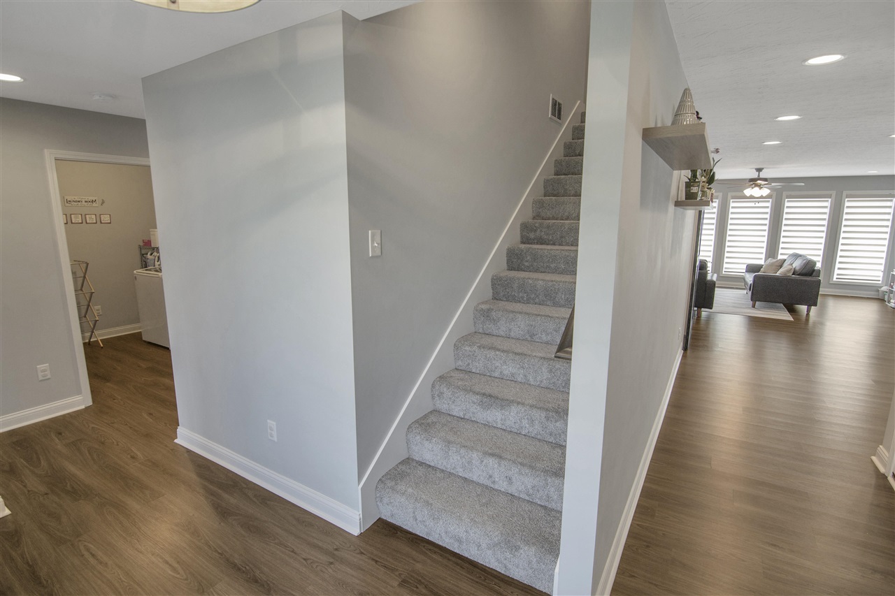 Bowling Green, Kentucky 42101, United States, 4 Bedrooms Bedrooms, ,2 BathroomsBathrooms,Residential,Active,210517