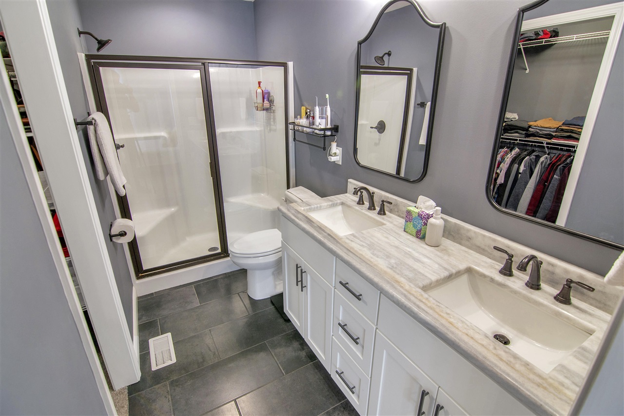 Bowling Green, Kentucky 42101, United States, 4 Bedrooms Bedrooms, ,2 BathroomsBathrooms,Residential,Active,210517