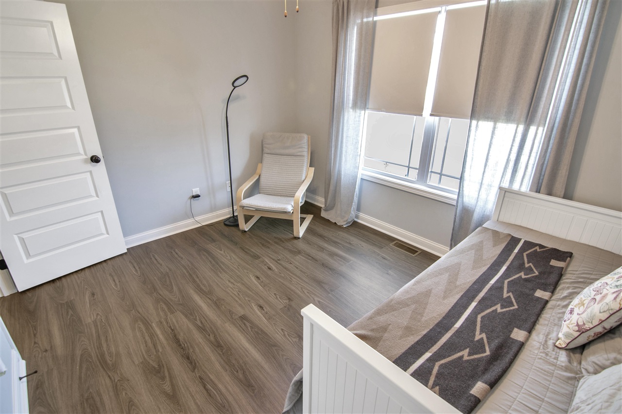 Bowling Green, Kentucky 42101, United States, 4 Bedrooms Bedrooms, ,2 BathroomsBathrooms,Residential,Active,210517