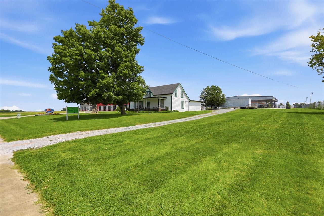 4806 Nashville Road - Photo 4