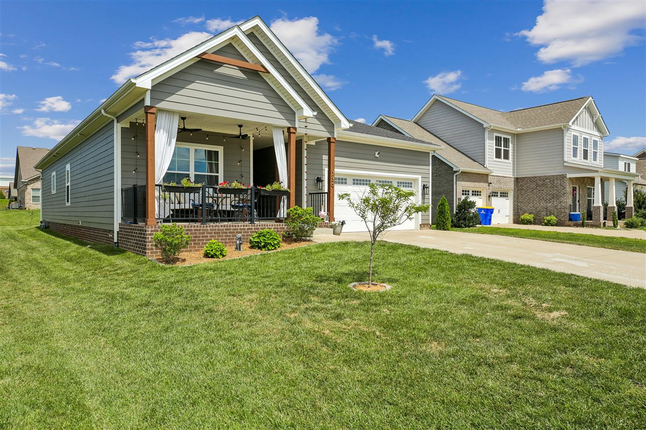 735 Denver Lane