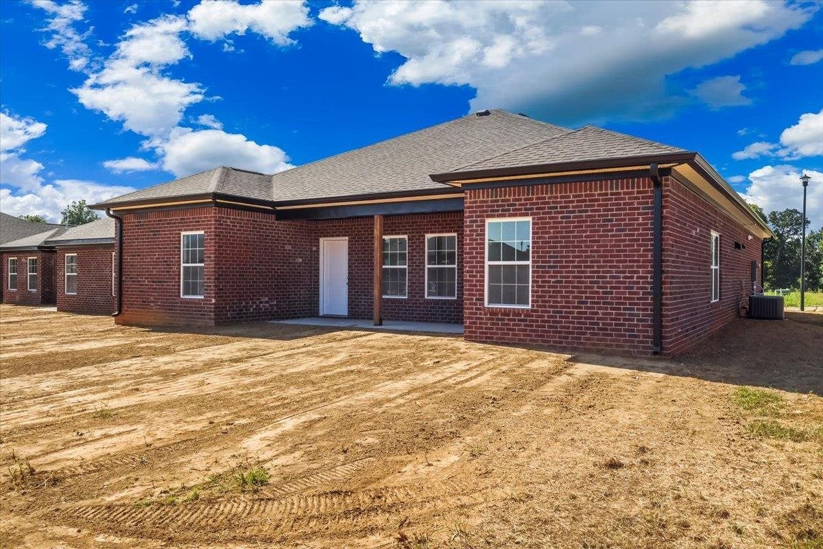 2339 Trenton Lane