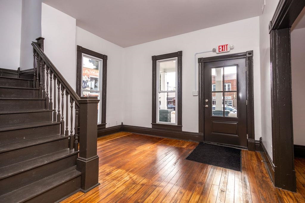 Cave City, Kentucky 42127, United States, ,Residential,Active,79904