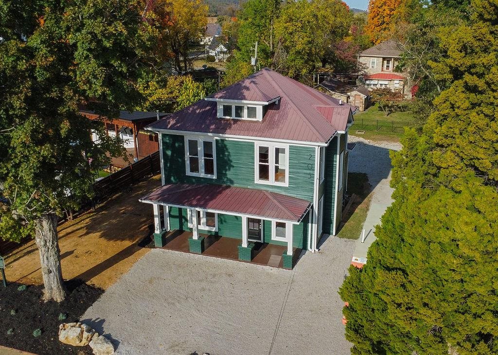 Cave City, Kentucky 42127, United States, ,Residential,Active,79904