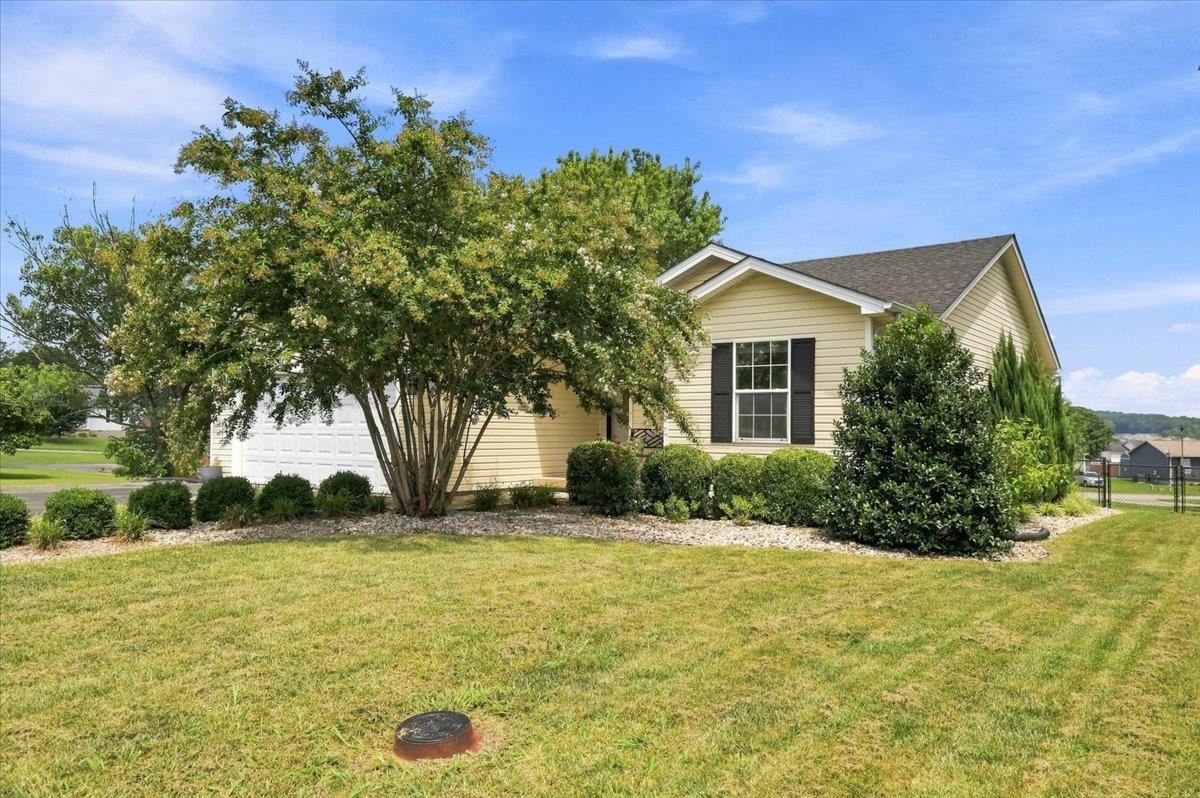 1482 Moorman Lane