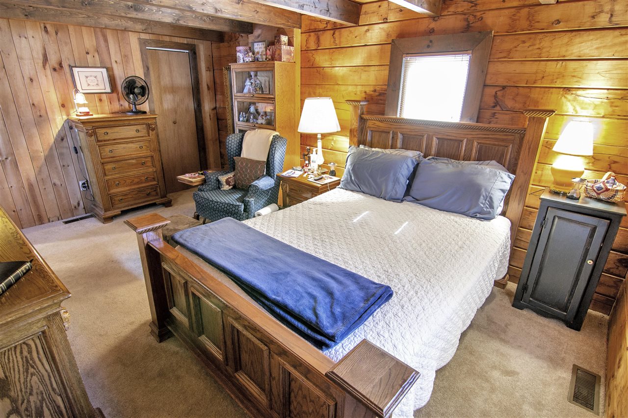 Glasgow, Kentucky 42141, United States, 4 Bedrooms Bedrooms, ,2 BathroomsBathrooms,Residential,Active,81295