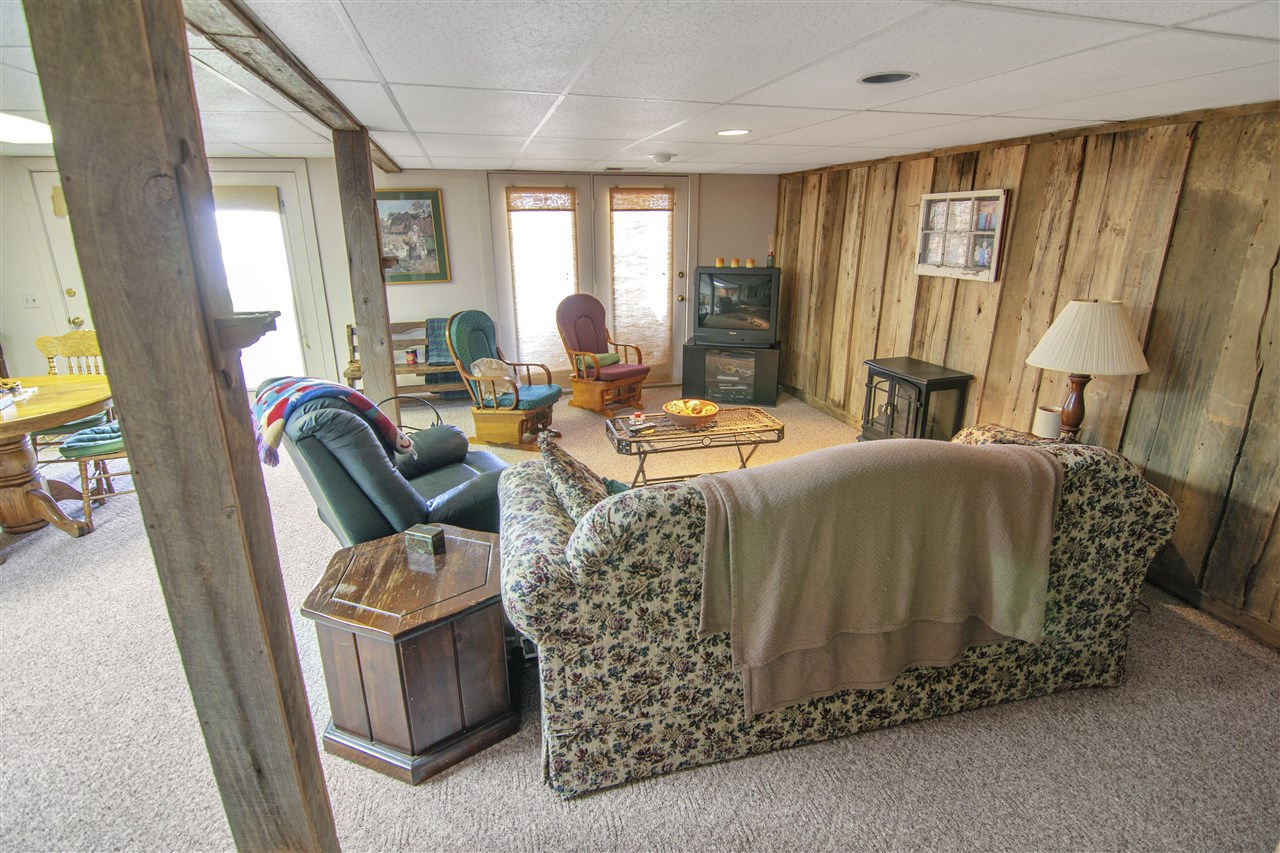 Glasgow, Kentucky 42141, United States, 4 Bedrooms Bedrooms, ,2 BathroomsBathrooms,Residential,Active,81295