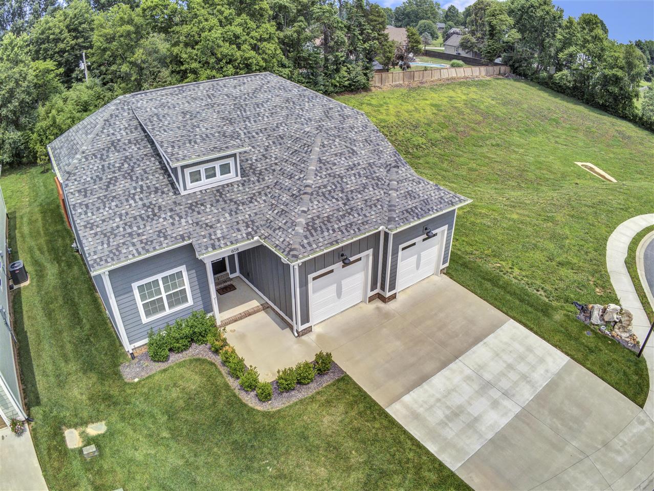 Bowling Green, Kentucky 42103, United States, 5 Bedrooms Bedrooms, ,4 BathroomsBathrooms,Residential,Active,152387