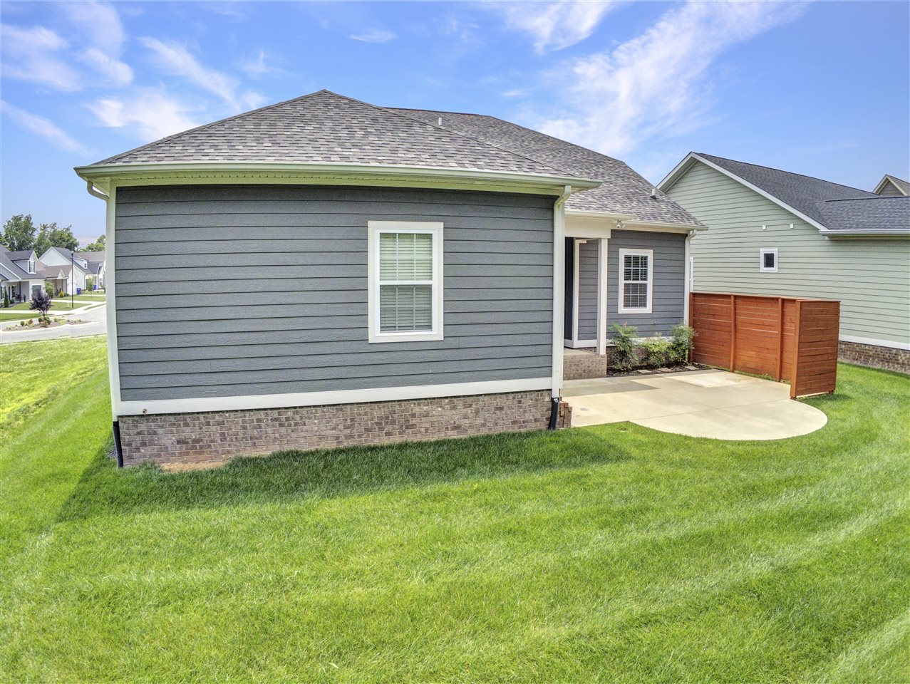 Bowling Green, Kentucky 42103, United States, 5 Bedrooms Bedrooms, ,4 BathroomsBathrooms,Residential,Active,152387