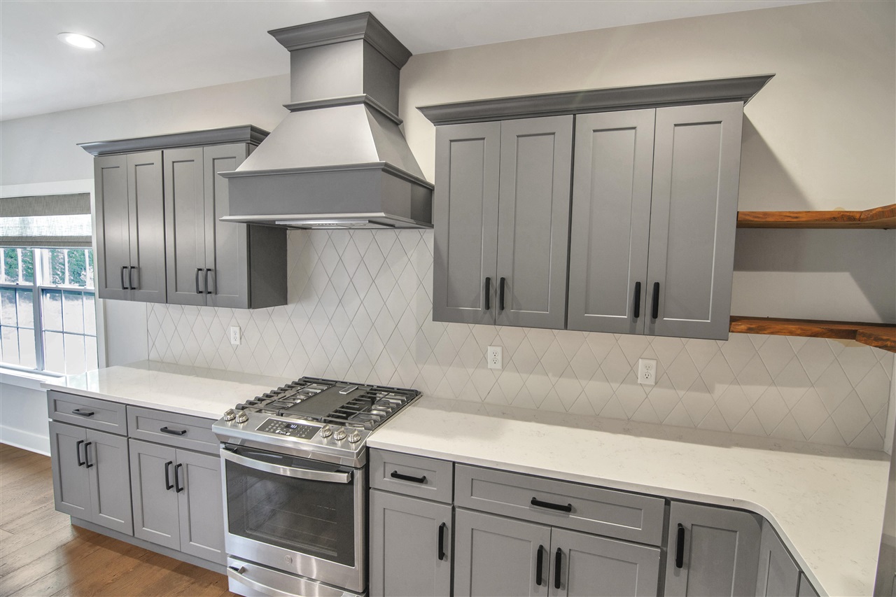 Bowling Green, Kentucky 42103, United States, 5 Bedrooms Bedrooms, ,4 BathroomsBathrooms,Residential,Active,152387