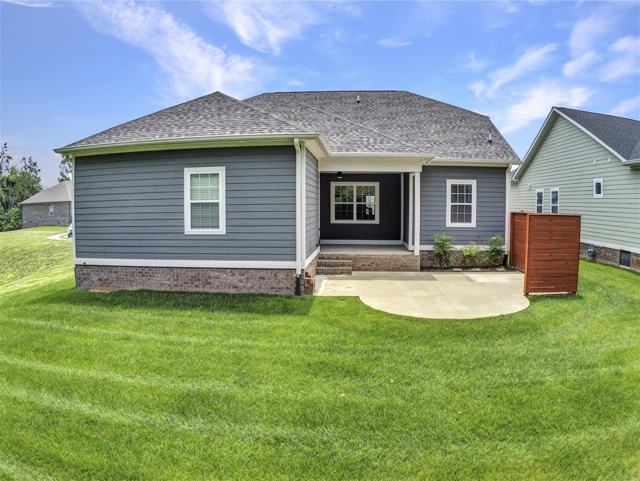 Bowling Green, Kentucky 42103, United States, 5 Bedrooms Bedrooms, ,4 BathroomsBathrooms,Residential,Active,152387