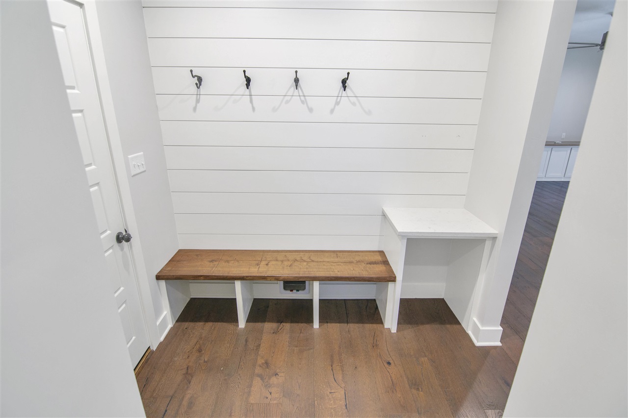 Bowling Green, Kentucky 42103, United States, 5 Bedrooms Bedrooms, ,4 BathroomsBathrooms,Residential,Active,152387