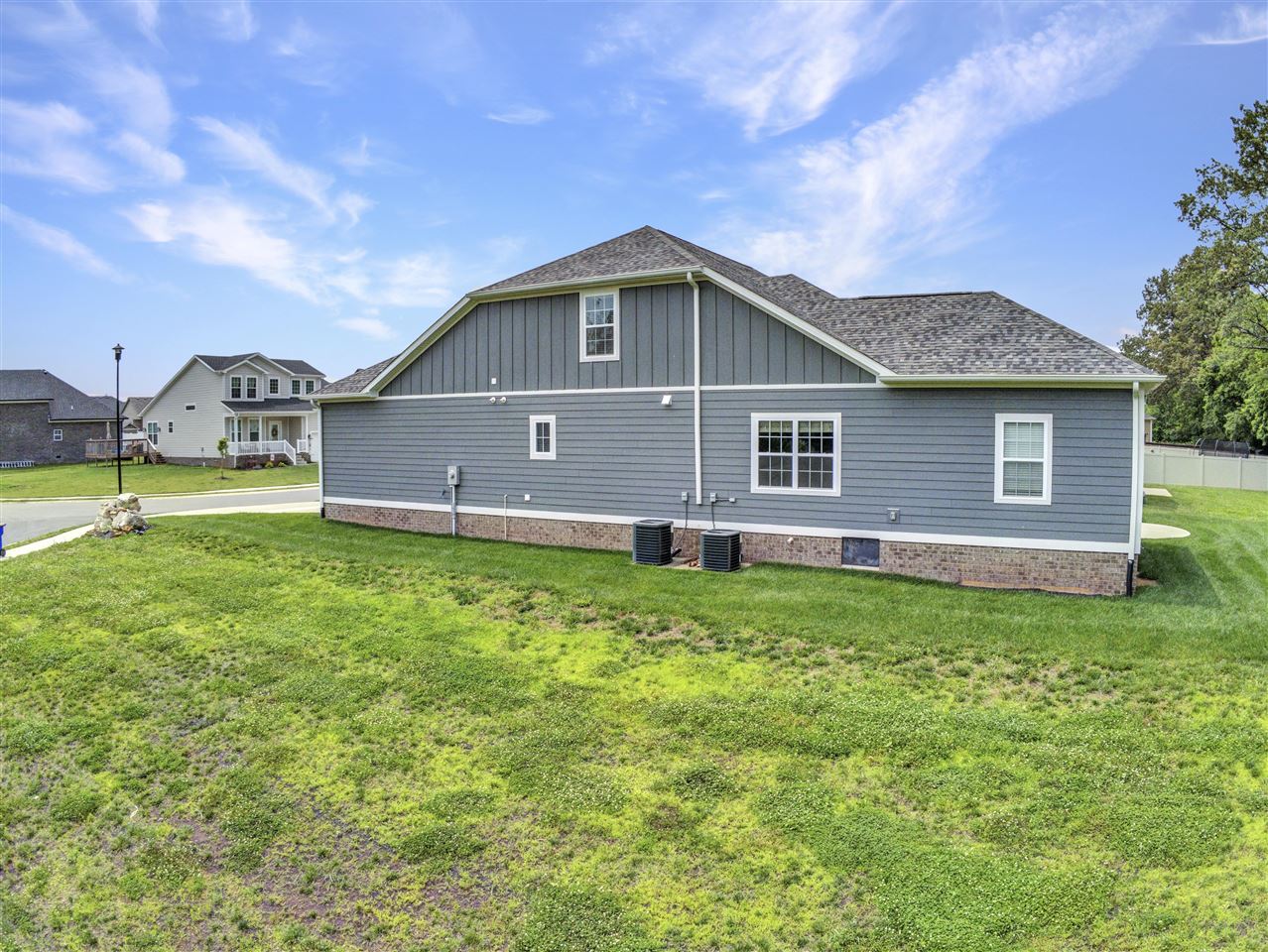 Bowling Green, Kentucky 42103, United States, 5 Bedrooms Bedrooms, ,4 BathroomsBathrooms,Residential,Active,152387