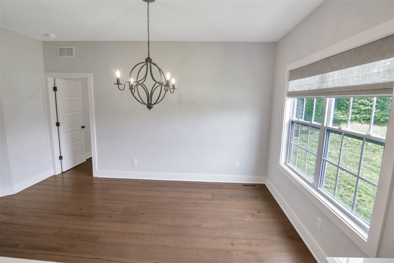 Bowling Green, Kentucky 42103, United States, 5 Bedrooms Bedrooms, ,4 BathroomsBathrooms,Residential,Active,152387