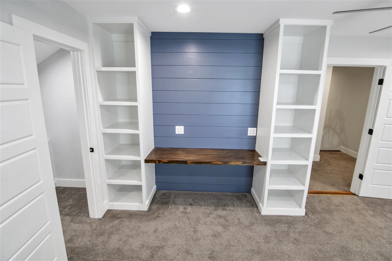 Bowling Green, Kentucky 42103, United States, 5 Bedrooms Bedrooms, ,4 BathroomsBathrooms,Residential,Active,152387