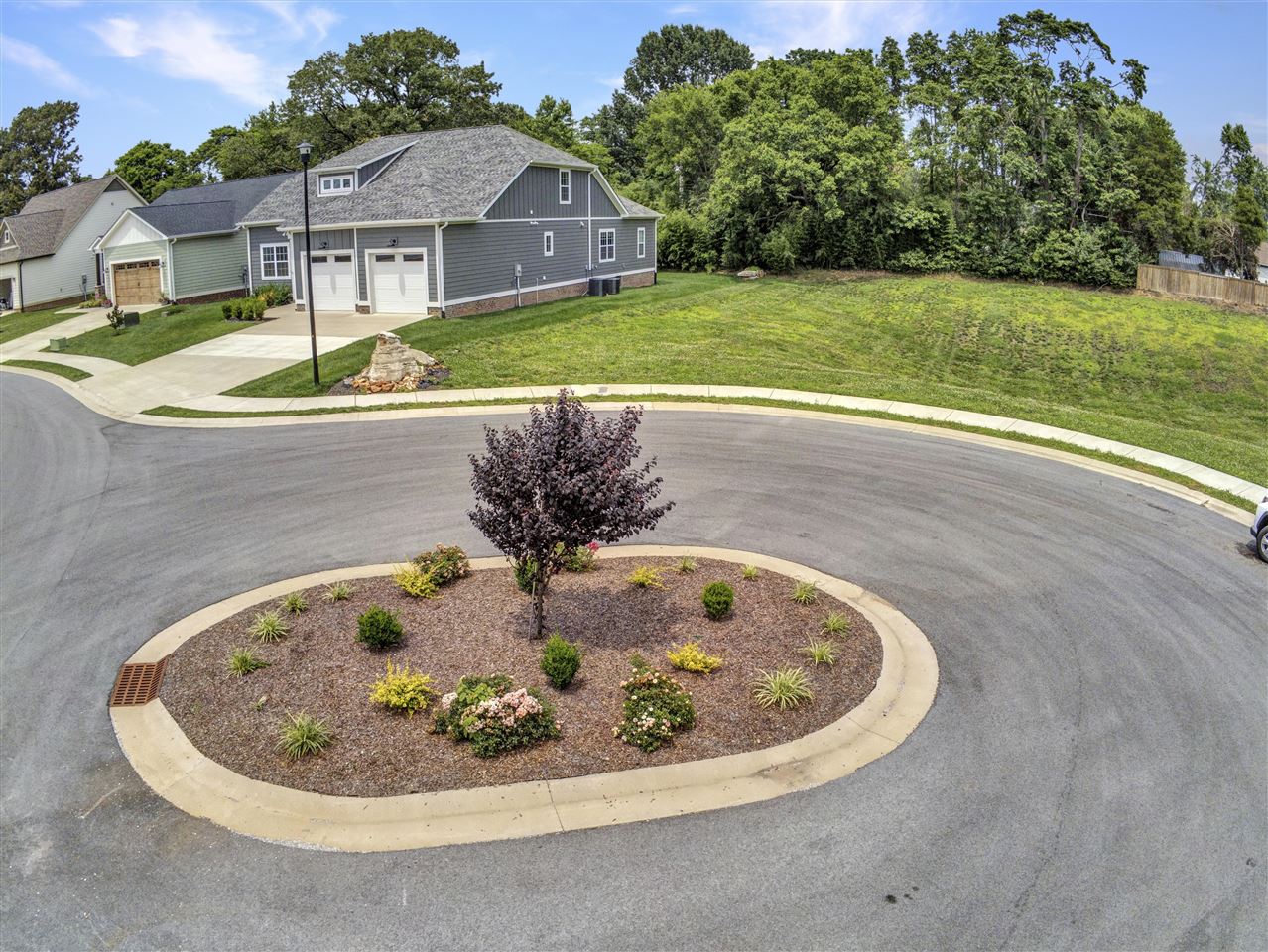 Bowling Green, Kentucky 42103, United States, 5 Bedrooms Bedrooms, ,4 BathroomsBathrooms,Residential,Active,152387