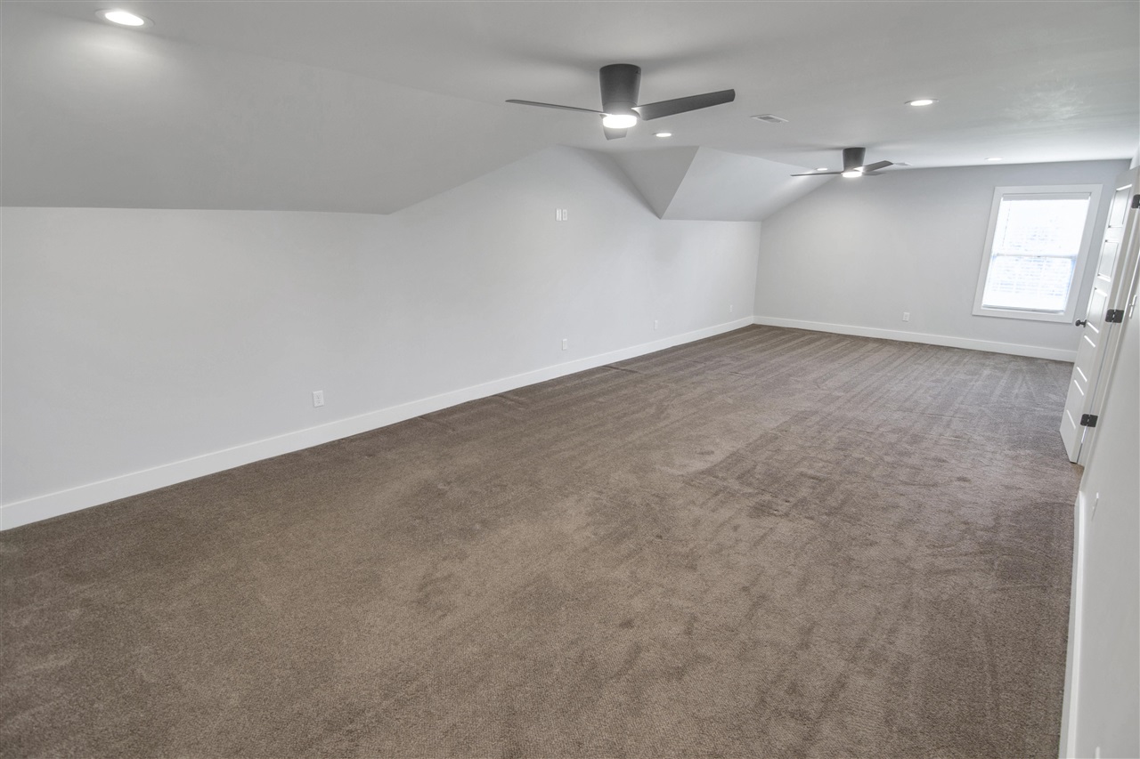 Bowling Green, Kentucky 42103, United States, 5 Bedrooms Bedrooms, ,4 BathroomsBathrooms,Residential,Active,152387