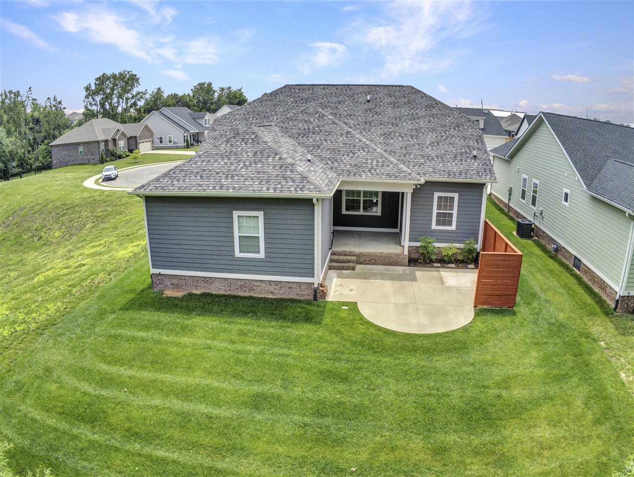 Bowling Green, Kentucky 42103, United States, 5 Bedrooms Bedrooms, ,4 BathroomsBathrooms,Residential,Active,152387