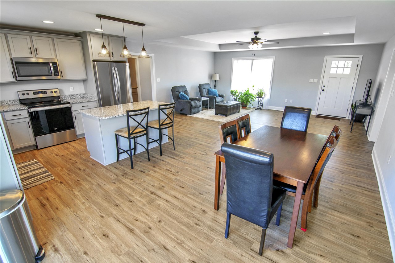 Bowling Green, Kentucky 42101, United States, 3 Bedrooms Bedrooms, ,2 BathroomsBathrooms,Residential,Active,105752