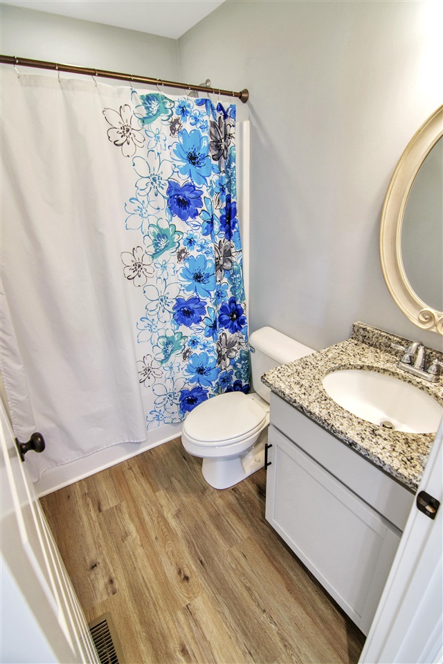 Bowling Green, Kentucky 42101, United States, 3 Bedrooms Bedrooms, ,2 BathroomsBathrooms,Residential,Active,105752