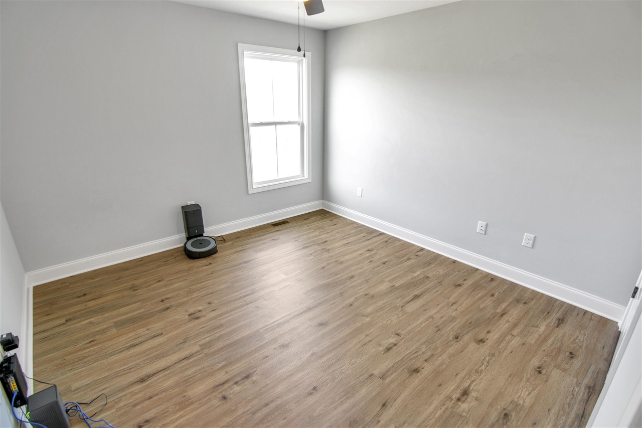 Bowling Green, Kentucky 42101, United States, 3 Bedrooms Bedrooms, ,2 BathroomsBathrooms,Residential,Active,105752