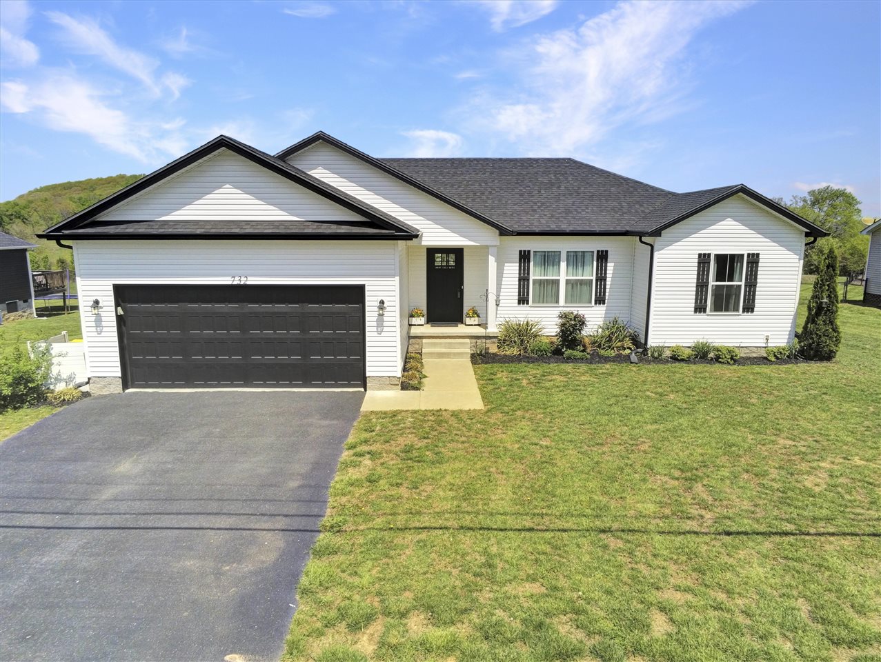 Bowling Green, Kentucky 42101, United States, 3 Bedrooms Bedrooms, ,2 BathroomsBathrooms,Residential,Active,105752