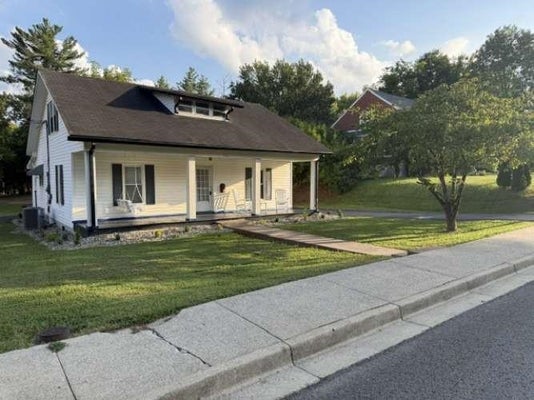400 CLEVELAND AVE, GLASGOW, KY 42141 - Image 94c4e544931ca62b36c22ceca0fcf19e/1914774597