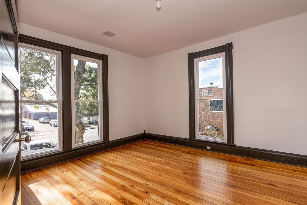 Cave City, Kentucky 42127, United States, ,Commercial,Active,79905