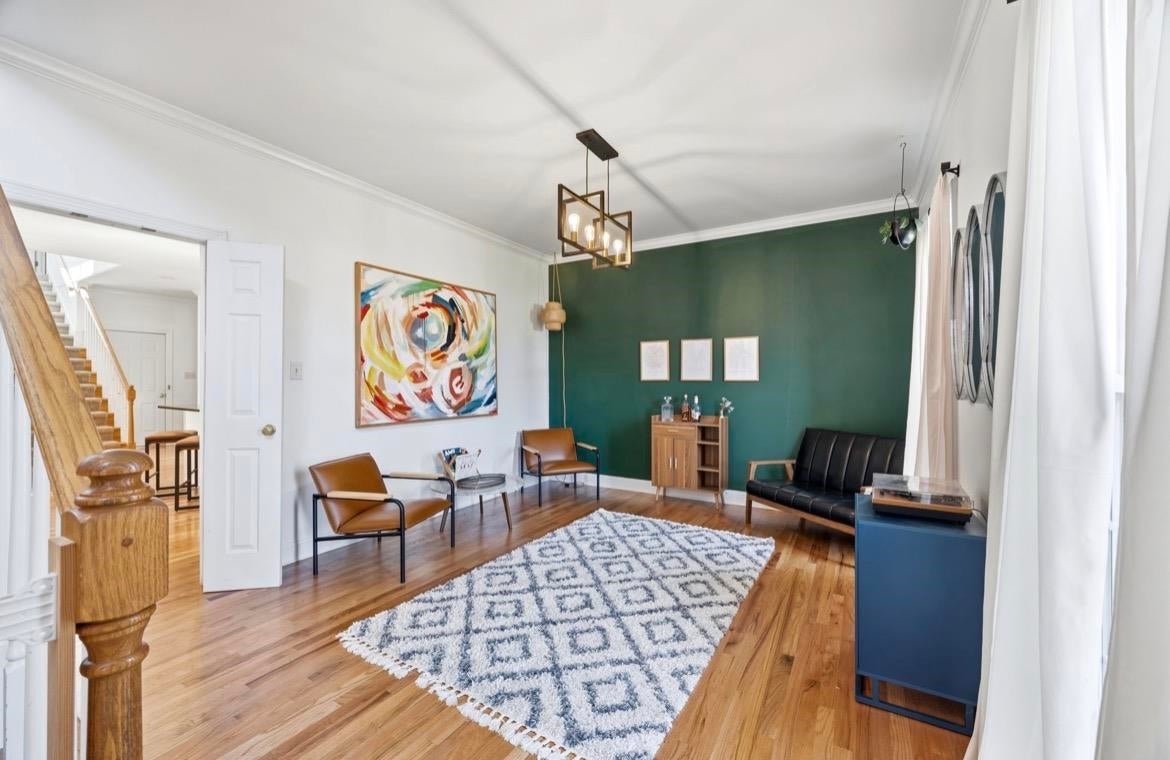 1807 Blackstone Court