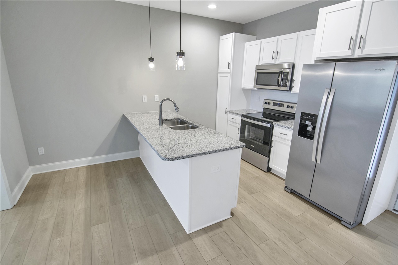 Bowling Green, Kentucky 42104, United States, 3 Bedrooms Bedrooms, ,2 BathroomsBathrooms,Residential,Active,135112