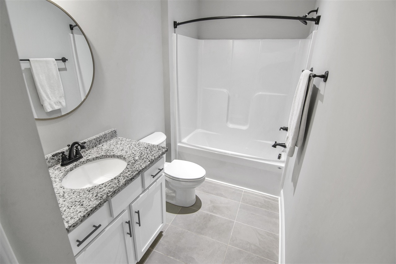 Bowling Green, Kentucky 42104, United States, 3 Bedrooms Bedrooms, ,2 BathroomsBathrooms,Residential,Active,135112