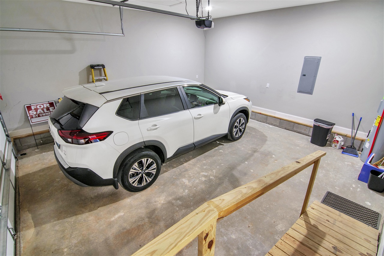 Bowling Green, Kentucky 42104, United States, 3 Bedrooms Bedrooms, ,2 BathroomsBathrooms,Residential,Active,135112