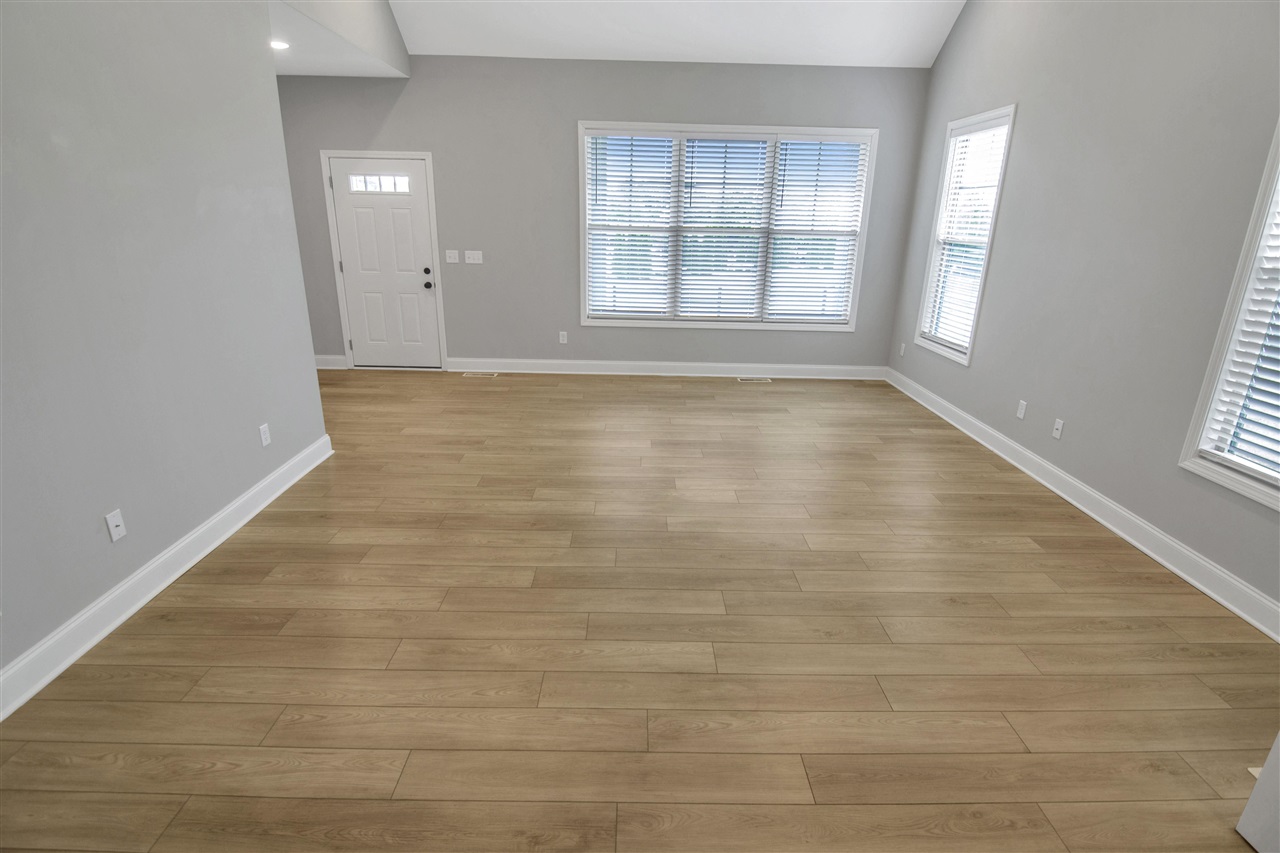 Bowling Green, Kentucky 42104, United States, 3 Bedrooms Bedrooms, ,2 BathroomsBathrooms,Residential,Active,135112