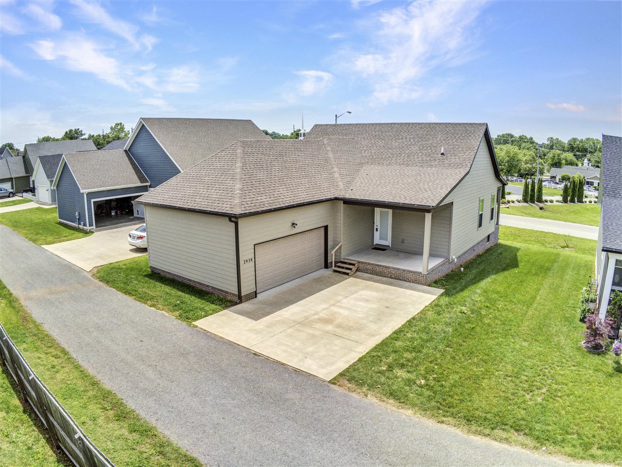 Bowling Green, Kentucky 42104, United States, 3 Bedrooms Bedrooms, ,2 BathroomsBathrooms,Residential,Active,135112