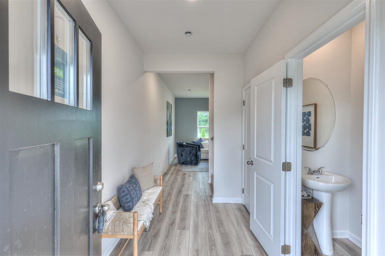 1020 Kennedy Lane - Photo 3