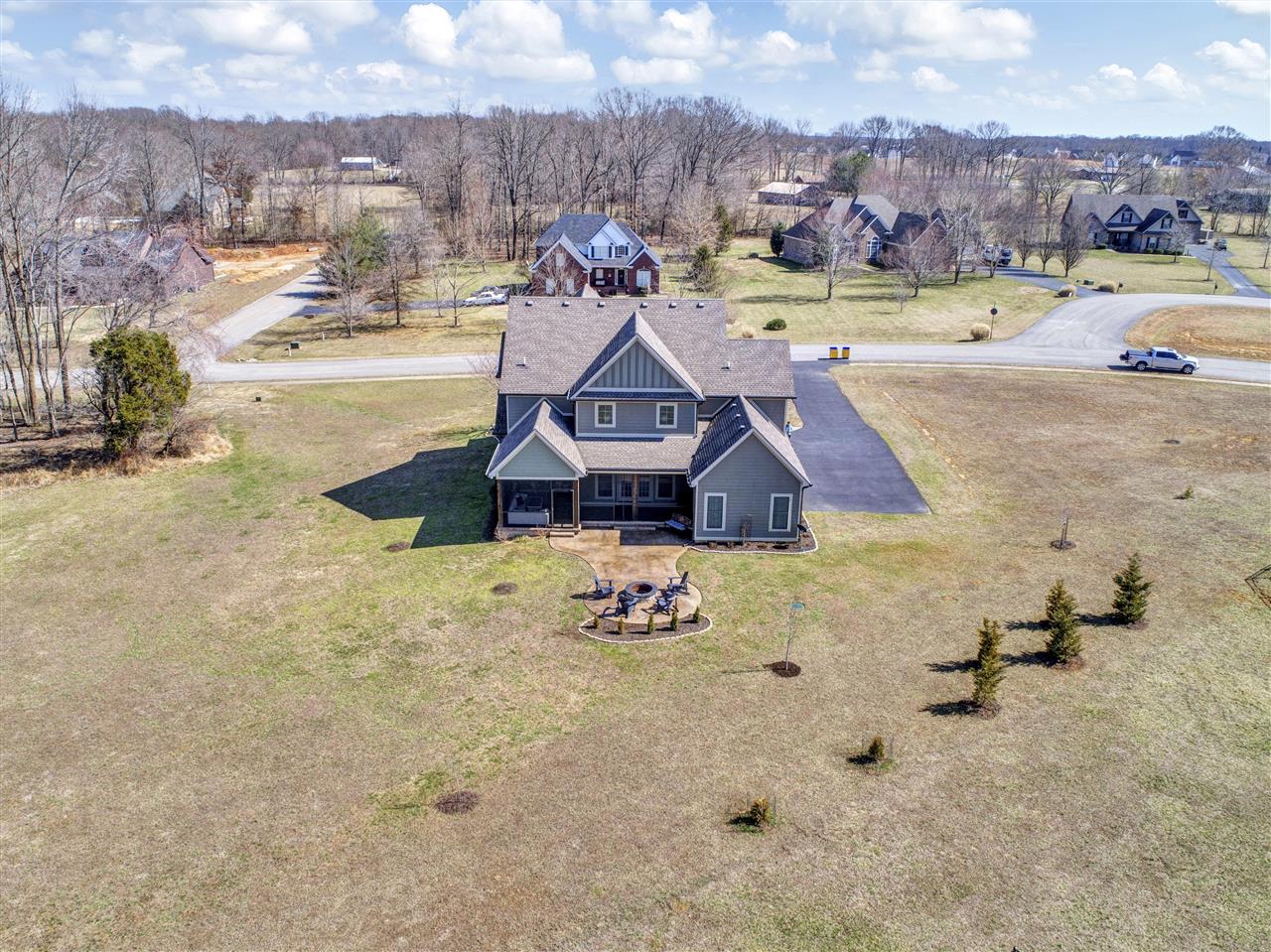 Alvaton, Kentucky 42122, United States, 4 Bedrooms Bedrooms, ,4 BathroomsBathrooms,Residential,Pending,81639