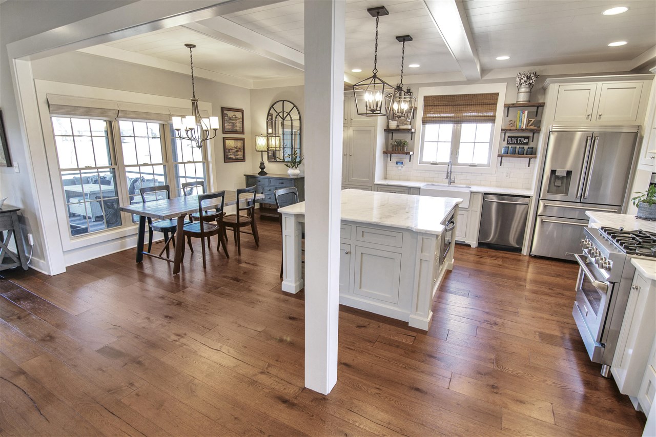 Alvaton, Kentucky 42122, United States, 4 Bedrooms Bedrooms, ,4 BathroomsBathrooms,Residential,Pending,81639