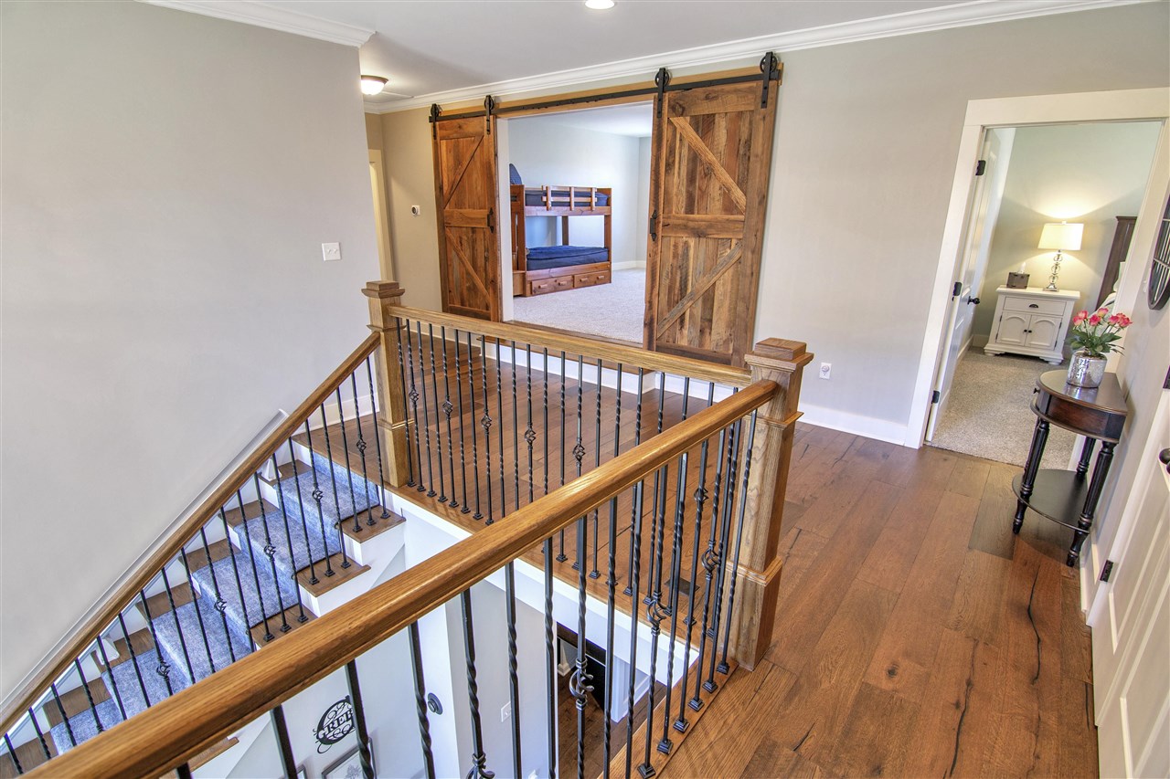 Alvaton, Kentucky 42122, United States, 4 Bedrooms Bedrooms, ,4 BathroomsBathrooms,Residential,Pending,81639