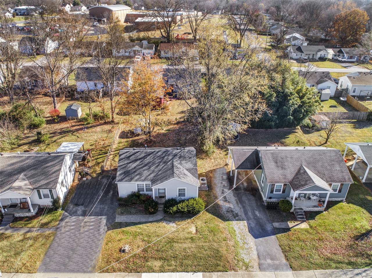 Bowling Green, Kentucky 42104, United States, 3 Bedrooms Bedrooms, ,1 BathroomBathrooms,Residential,Active,26592