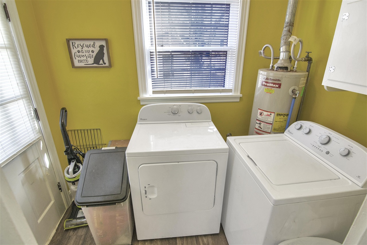 Bowling Green, Kentucky 42104, United States, 3 Bedrooms Bedrooms, ,1 BathroomBathrooms,Residential,Active,26592