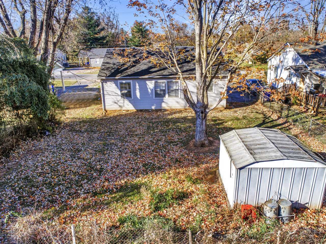 Bowling Green, Kentucky 42104, United States, 3 Bedrooms Bedrooms, ,1 BathroomBathrooms,Residential,Active,26592