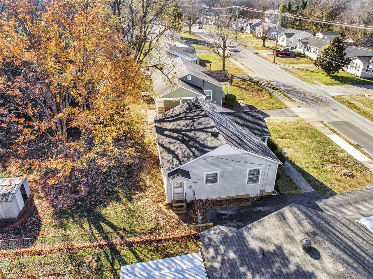 Bowling Green, Kentucky 42104, United States, 3 Bedrooms Bedrooms, ,1 BathroomBathrooms,Residential,Active,26592